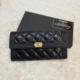 (Category: ) located in . Submitted by thefashlabel (Listing ID 1080285415, Image 1). Description: .