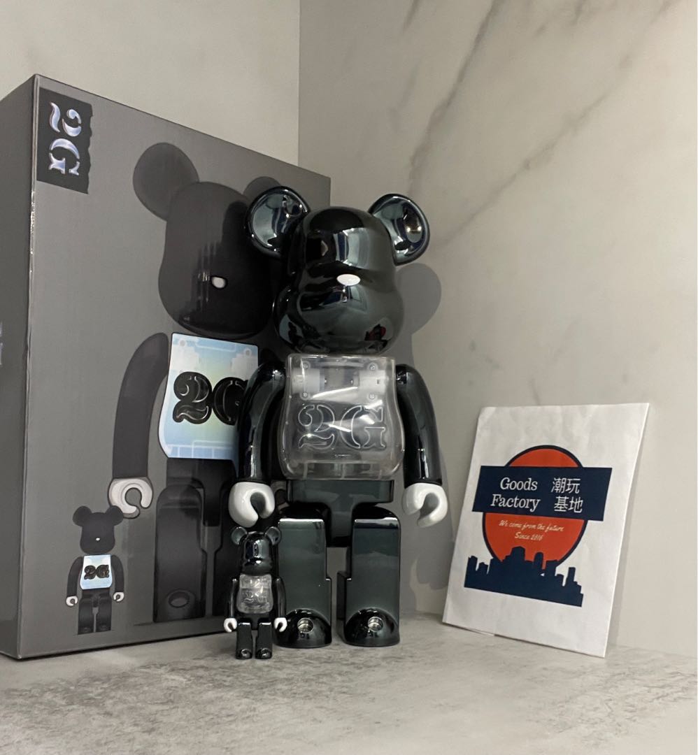 BEARBRICK 2G BLACK CHROME 100％ & 400％ be@rbrick 黑白, 興趣及遊戲