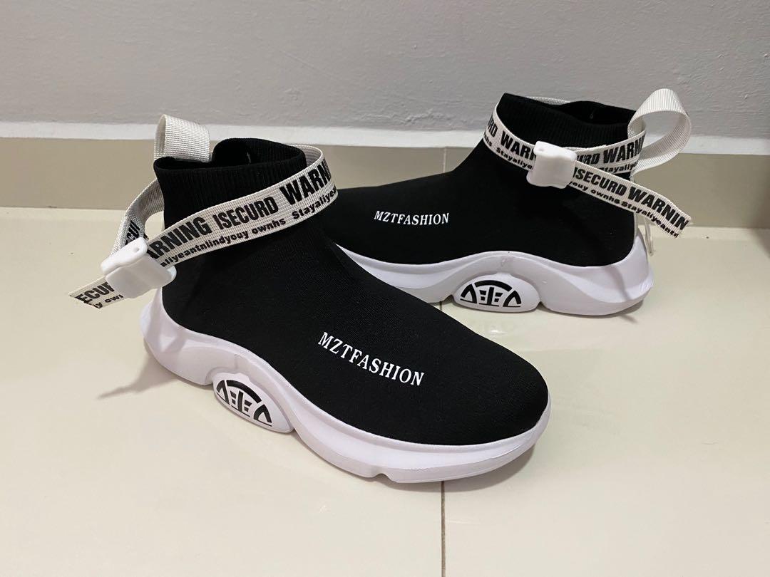 Where can i sell new shoes outlet