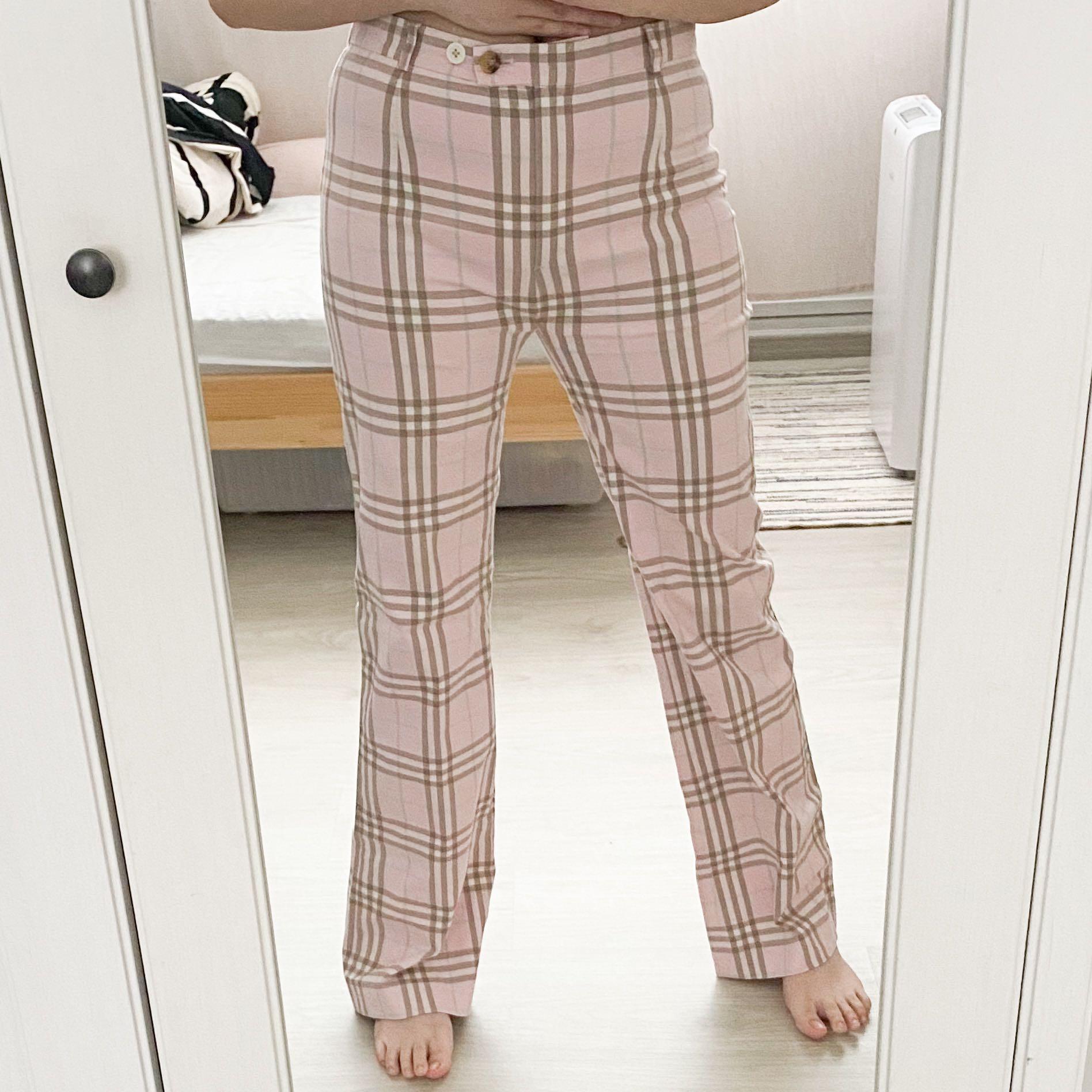 Burberry Pink Checkered Pants, Women's Fashion, Bottoms, Other Bottoms on  Carousell