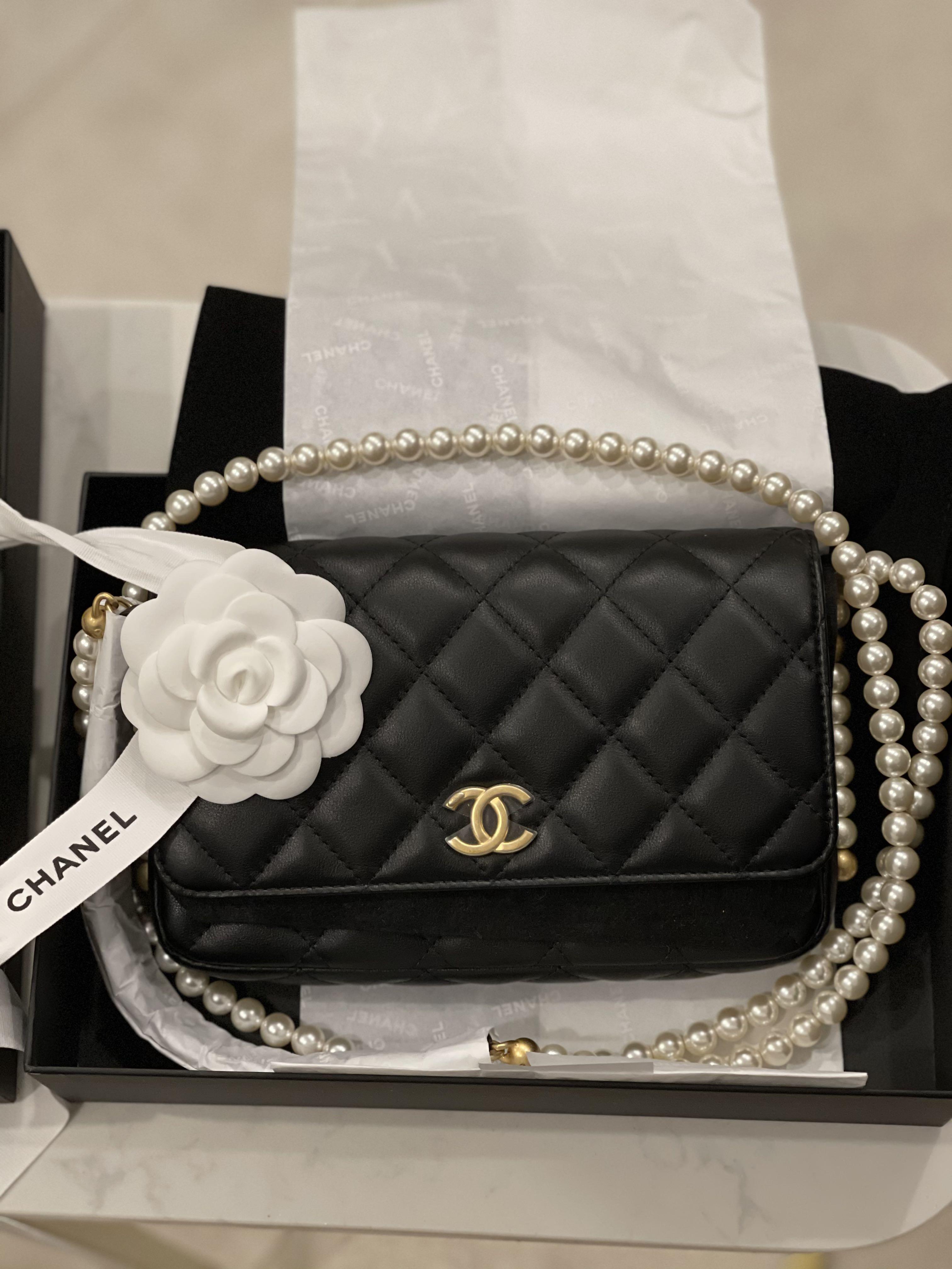 CHANEL Caviar Quilted Coco Candy Card Holder On Chain Light Pink