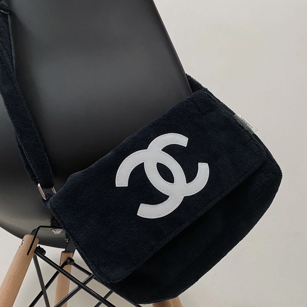 Chanel Precision VIP Beauty Bag Black - $160 (68% Off Retail) New