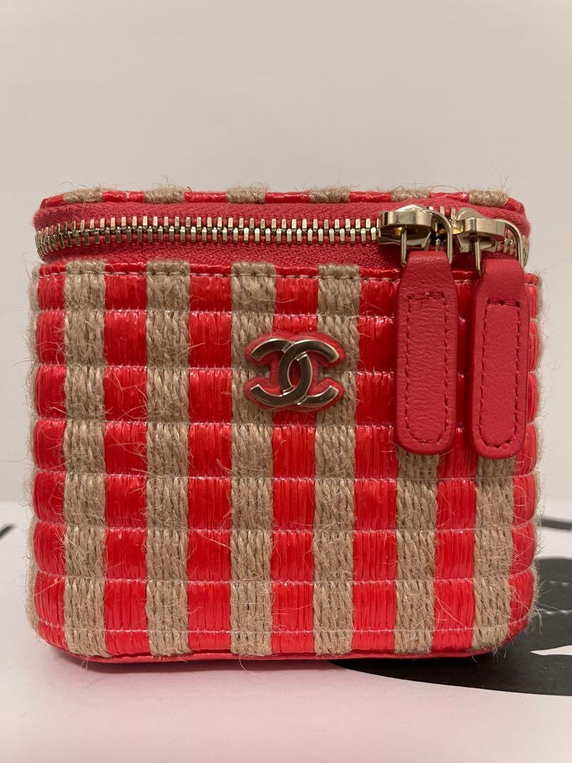 Chanel outlet raffia vanity