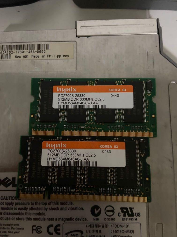 Computer RAM (Category: Computer Parts) located in Singapore. Submitted by frosty.falcon (Listing ID 1080290543, Image 1). Description: Hynix 512MB DDR x 2 Ramaxel 1gb PC2 Nanya pc2 256mb.