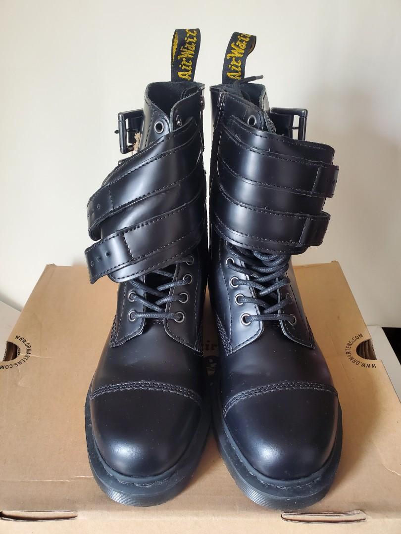 人気のファッションブランド！ 新品 Dr.Martens VINTAGE 1460 8 EYE