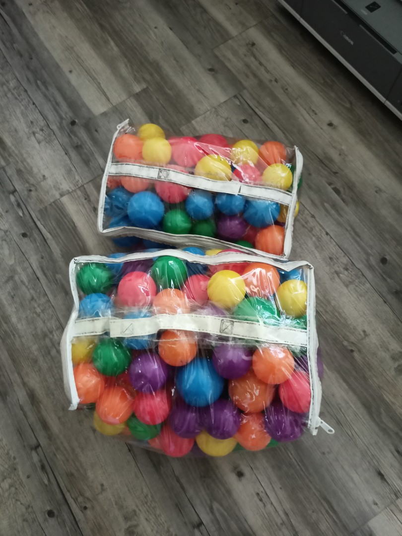 Intex balls 2 packs, Hobbies & Toys, Toys & Games on Carousell