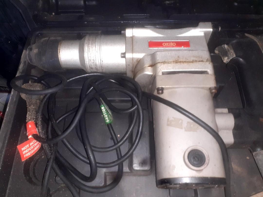 jack hammer ozito 2400 watts & 2000 watts, Furniture & Home Living
