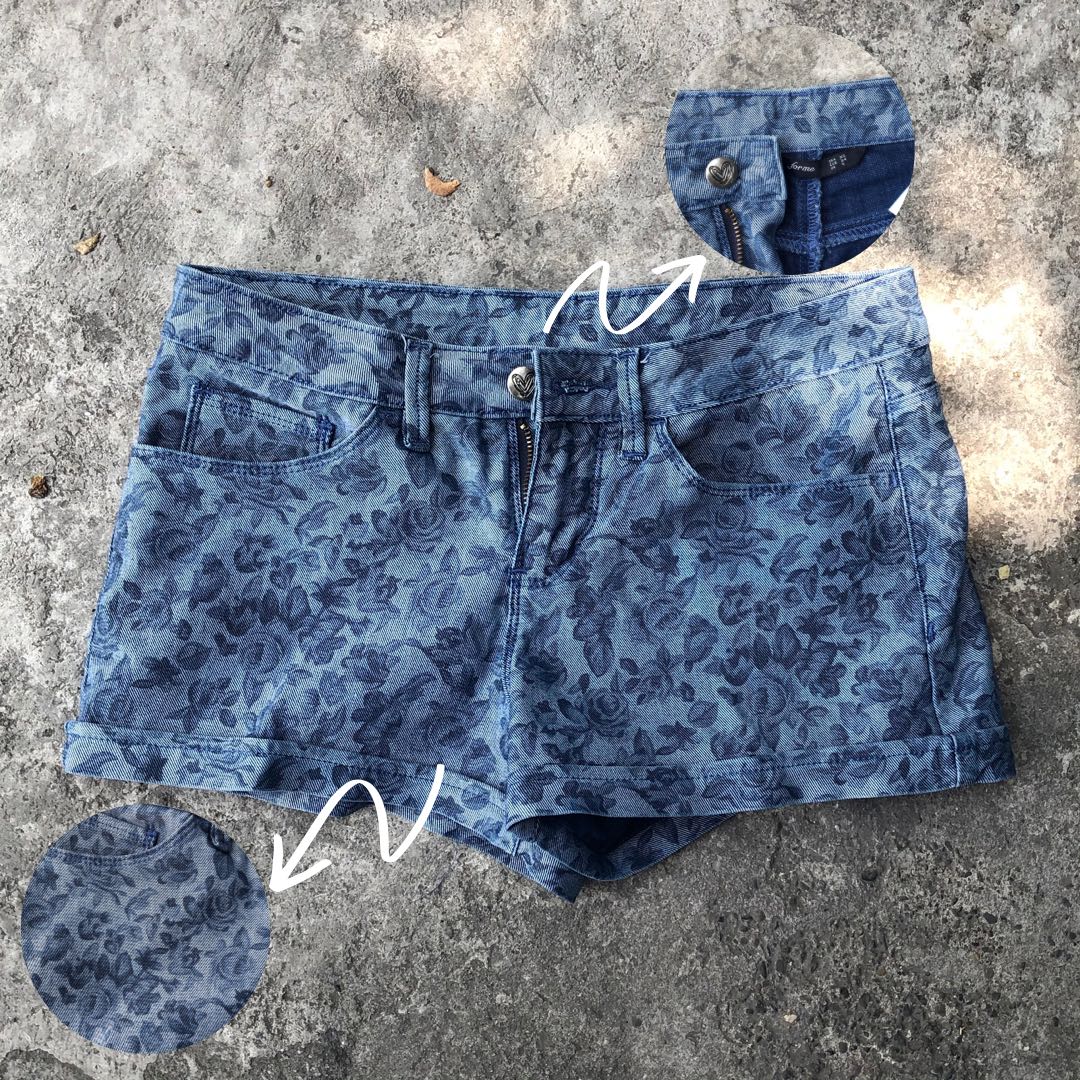 Just G Blue Floral Pattern Shorts Women S Fashion Bottoms Shorts On Carousell