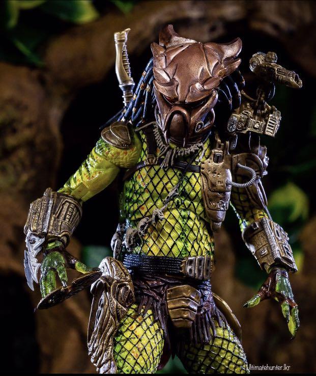 NECA Golden Angel Predator Ultimate Version Hobbies Toys