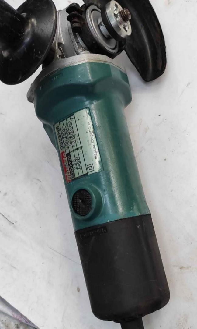 Makita 9523 hotsell angle grinder