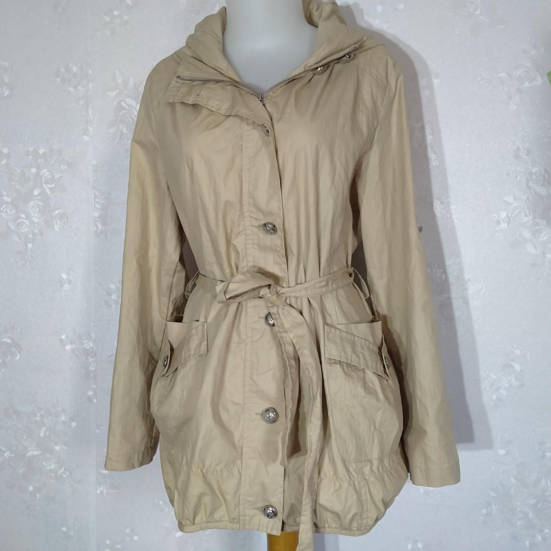 beige parka coat
