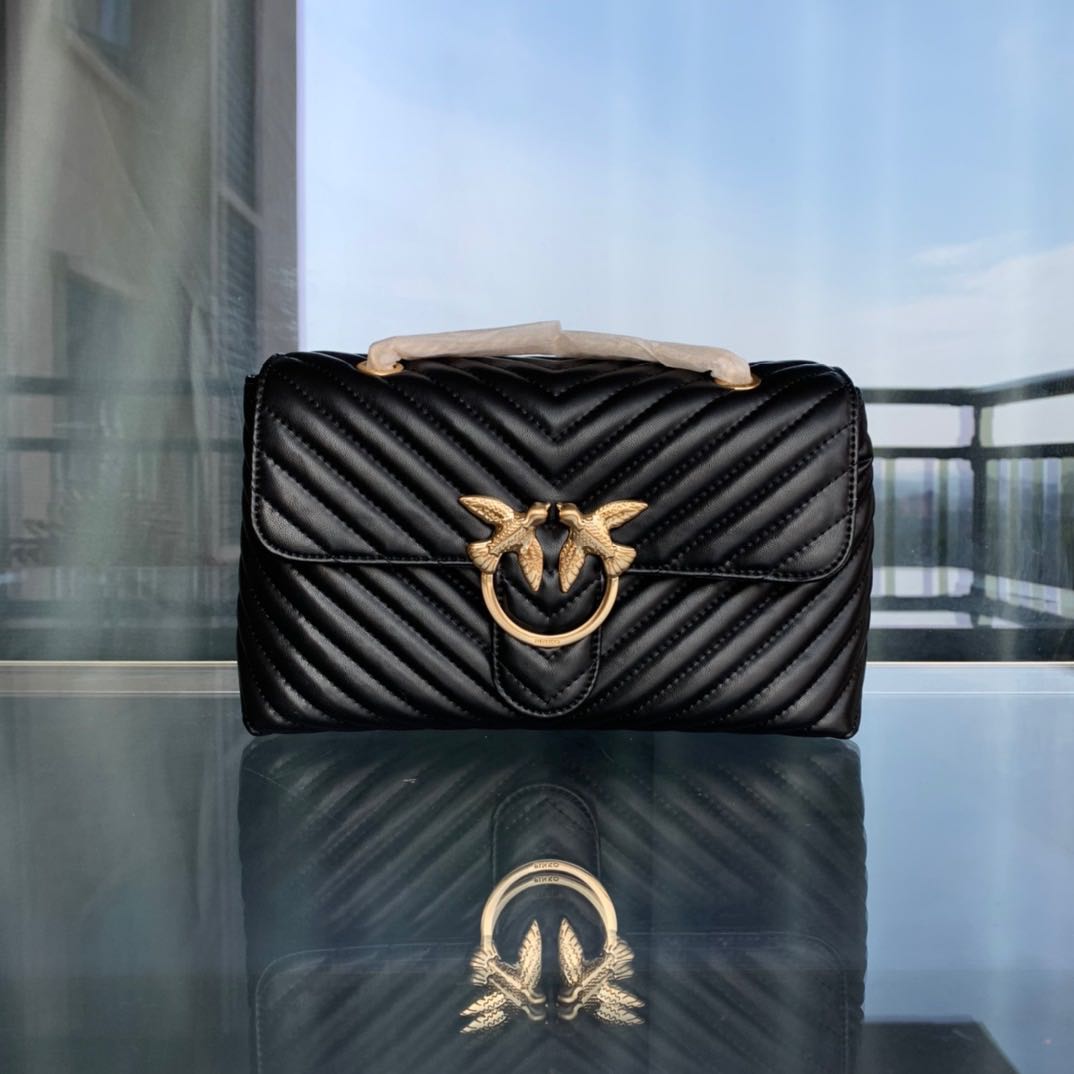 Pinko love best sale quilted shoulder bag