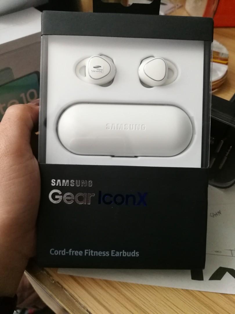 SAMSUNG GEAR ICONX, Audio, Earphones on 
