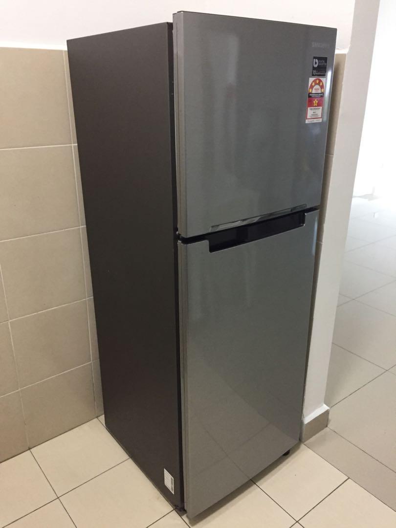 SAMSUNG Top Mount Freezer with Digital Inverter Technology, silver