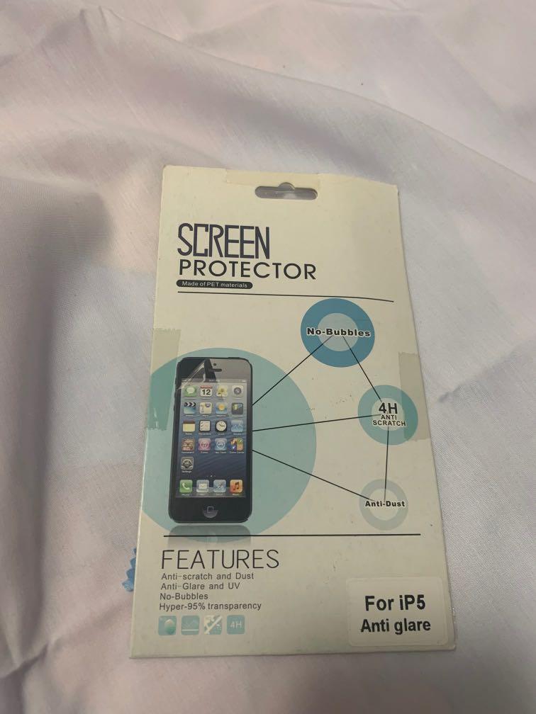 Screen Protector (Category: Cases & Sleeves) located in Singapore. Submitted by mad-d (Listing ID 1080274922, Image 1). Description: Iphone 5 screen protector .