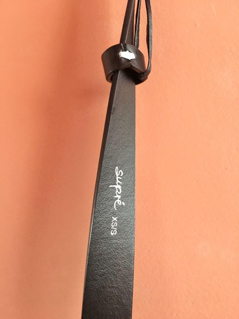 Supre belts top