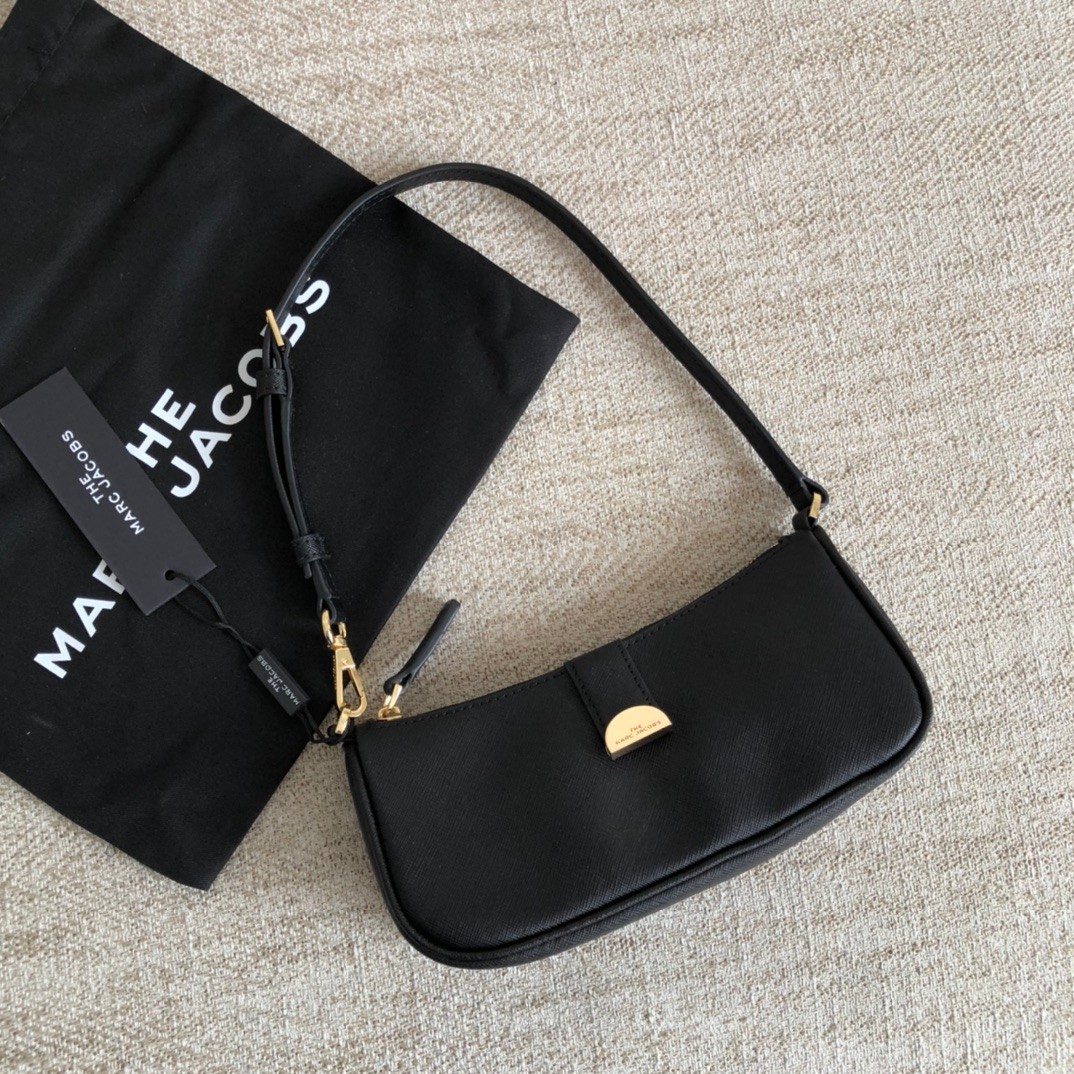 marc jacobs half moon bag