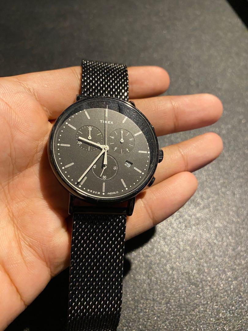 TIMEX Fairfield Chrono (Black Mesh), Mobile Phones & Gadgets, Wearables &  Smart Watches on Carousell
