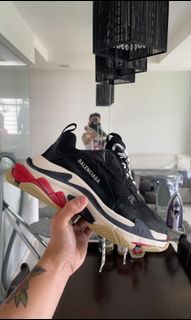 (Category: ) located in . Submitted by isaaccheong94 (Listing ID 1080370496, Image 1). Description: .