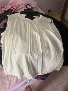 (Category: ) located in . Submitted by bbyyb (Listing ID 1080246233, Image 1). Description: .