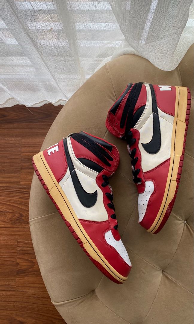 Nike big nike high spike lee top