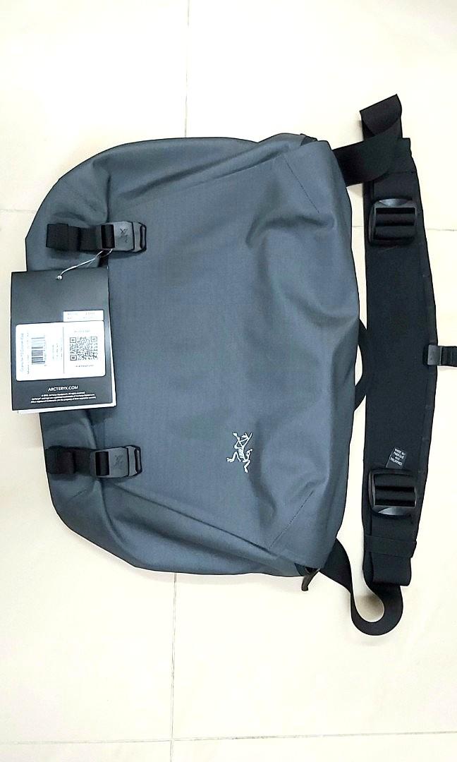 Arcteryx Granville 10 Litre Messenger Bag, 男裝, 袋, 背包- Carousell