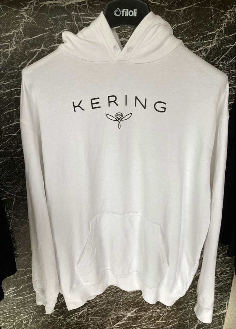 Balenciaga kering, Fesyen Pria, Pakaian , Baju Luaran di Carousell