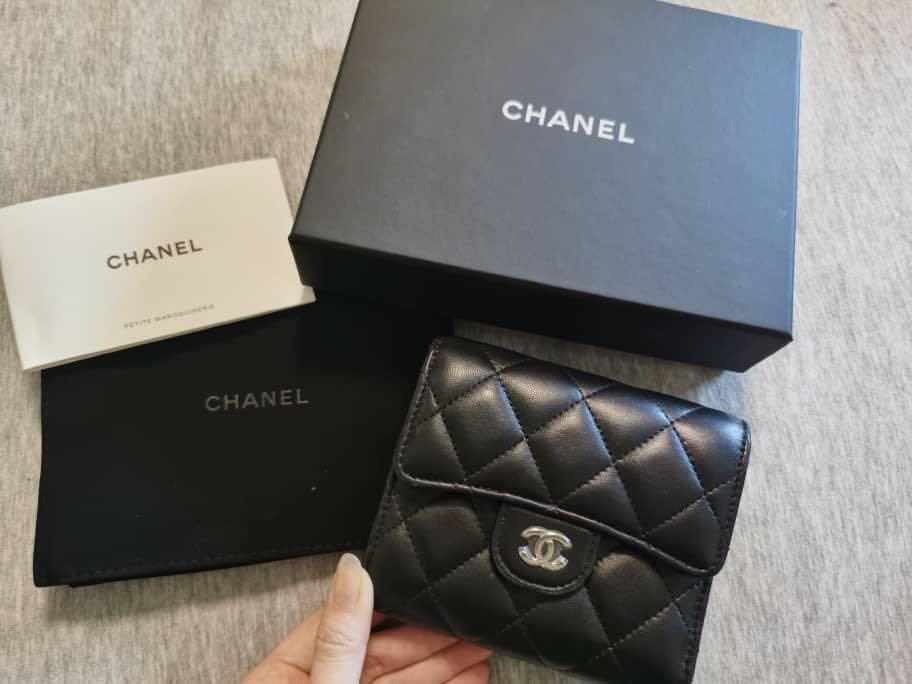 Chanel Lambskin Wallet in SHW