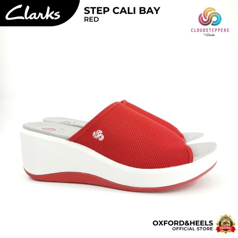 Clarks women's cloudsteppers step cali bay slide sandals 2025
