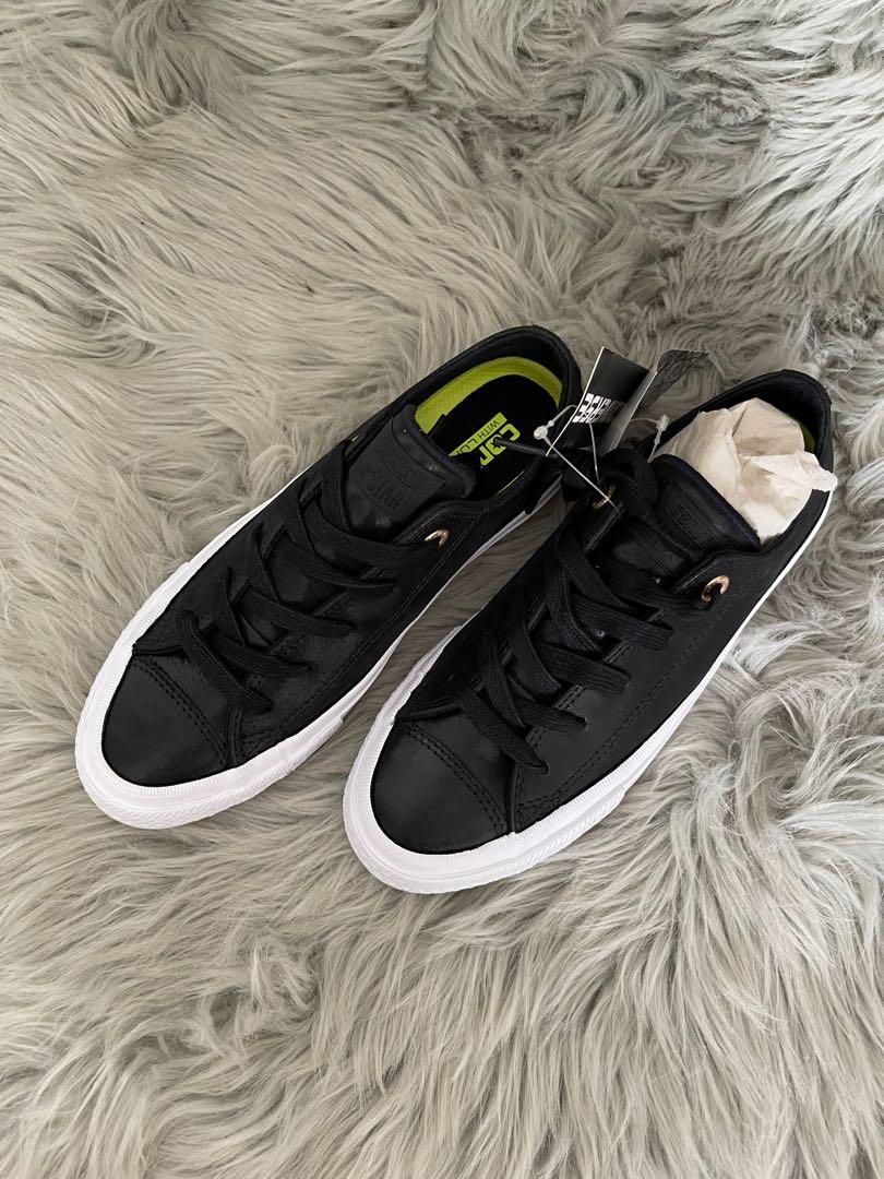 Converse Black Brand New With Tags (Size 6) (Category: Sneakers) located in Manila. Submitted by maynecea (Listing ID 1080470176, Image 3). Description: Original price 4550.