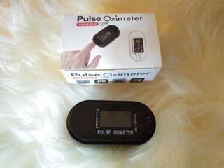 Fingertip Pulse Oximeter with Freebies