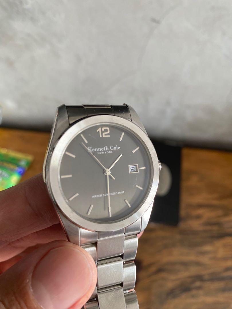 Vintage kenneth cole watch top