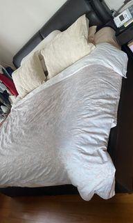 (Category: ) located in . Submitted by estherchil (Listing ID 1080406342, Image 1). Description: .