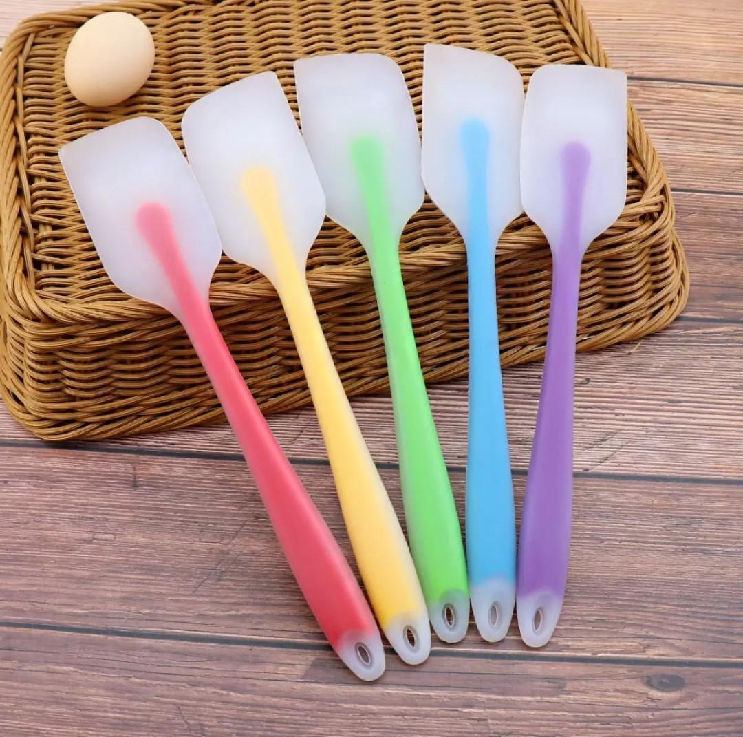 (Large 28cm) Translucent Silicone Spatula High Temperature Resistant Cake Baking Tool (Category: Cookware & Accessories) located in Quezon City. Submitted by maica.store (Listing ID 1080545331, Image 1). Description: Pickup Location: Brighton 6, Lancaster New City, General Trias, Cavite. Size: 27.5cm x 5.5CM Color: Pink, Yellow, Green, Blue, Purple. Product details of Large Size Silicone Cream Scraper Heat-Resistant Cooking Spatula Cream Mixer Bu