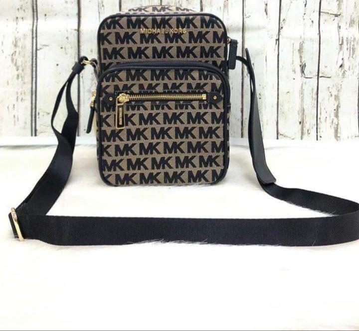 Michael kors bedford zip flight bag outlet
