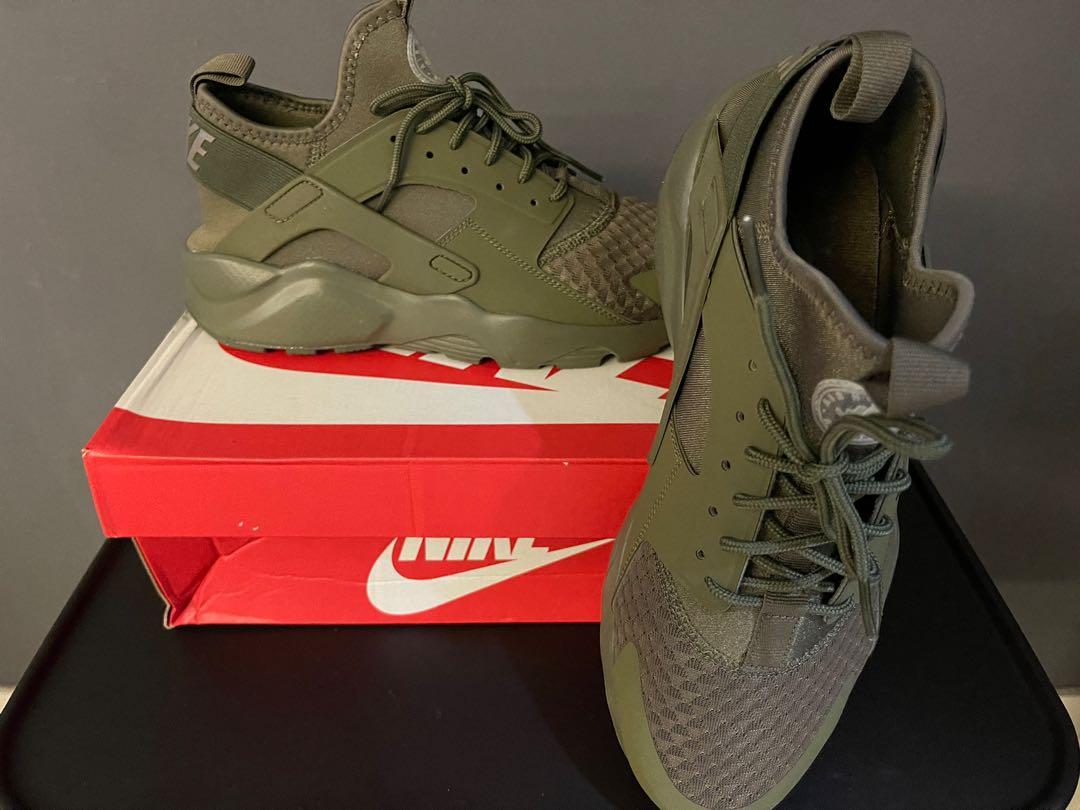 Army nike huarache hotsell