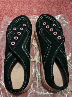 (Category: ) located in . Submitted by shidah7 (Listing ID 1080529140, Image 1). Description: .