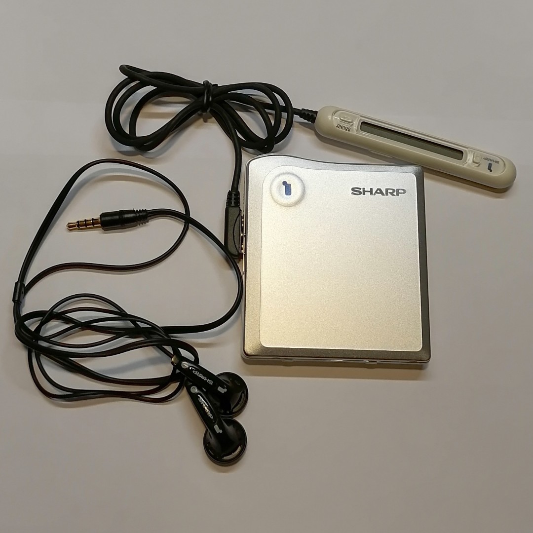 UNISEX S/M SHARP 1ビット ポータブルMDプレーヤー MD-DS33-S (シルバー系) - 通販 - www.bahri.edu.sd