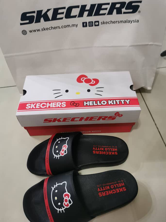 Skechers hello kitty store slipper