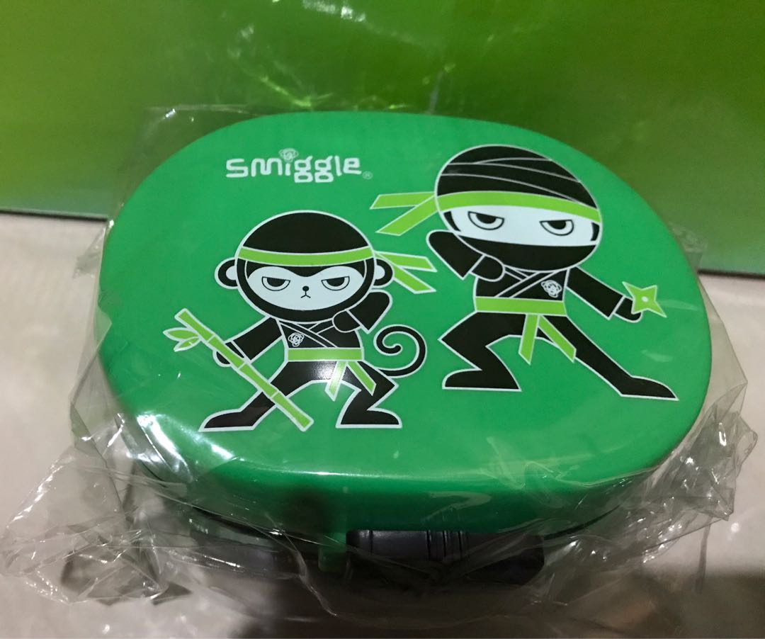 Smiggle Snack Box 2 tiers, Bayi & Anak, Perawatan & Makanan Anak di Carousell