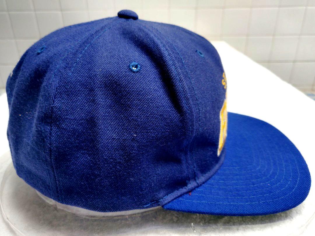 Vintage St Louis Blues By starter ( ARCH), Men's Fashion, Watches &  Accessories, Caps & Hats on Carousell