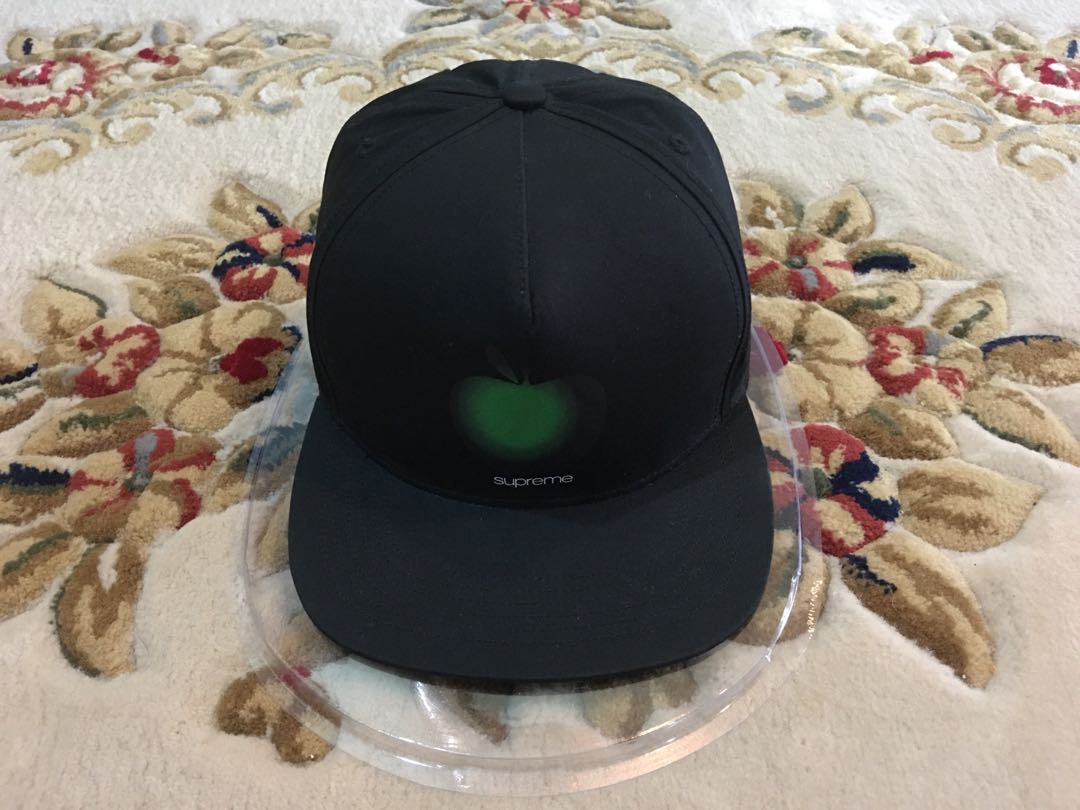 Supreme best sale apple hat