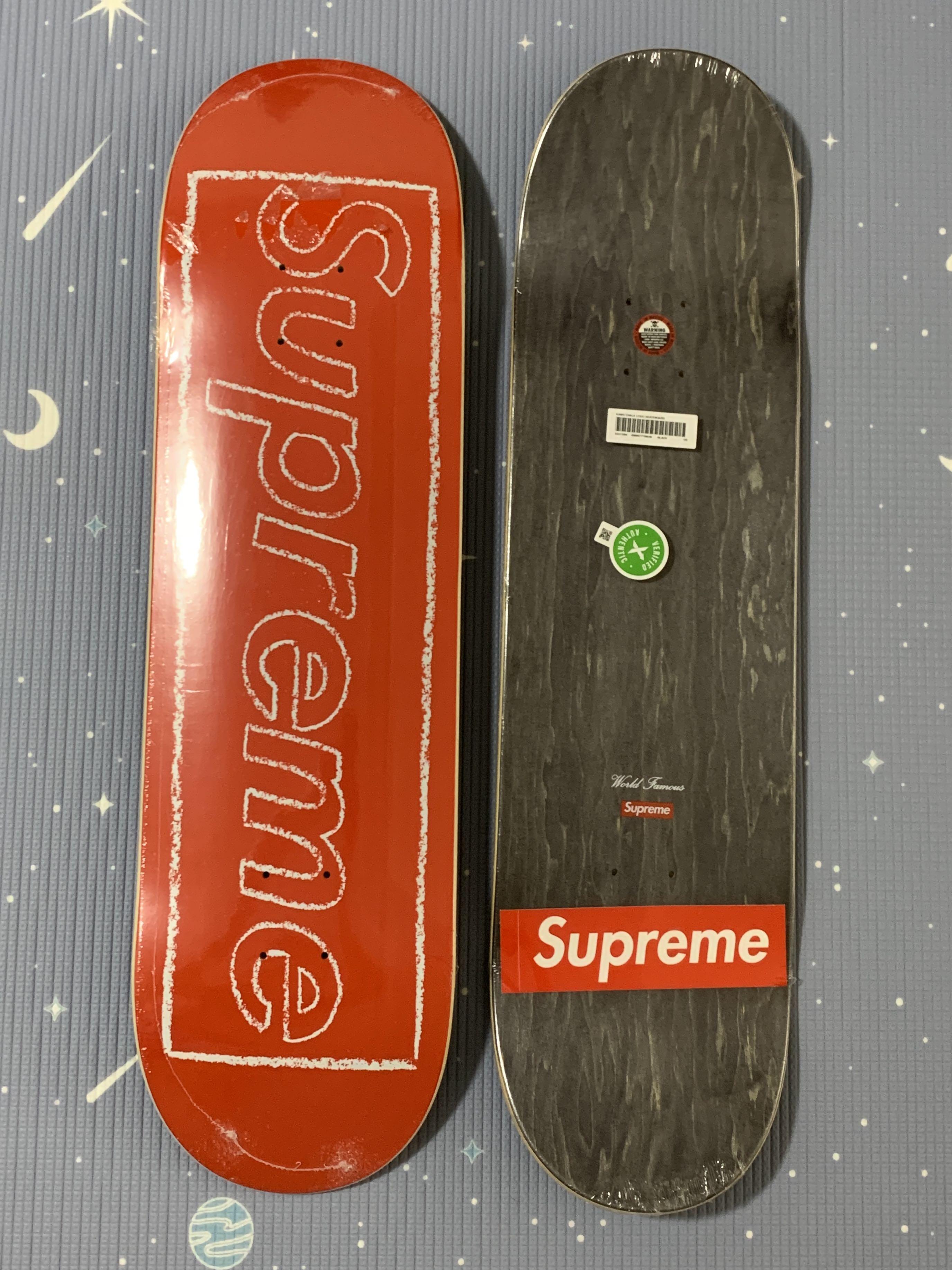 Supreme KAWS Chalk Logo Skateboard - スポーツ/アウトドア その他