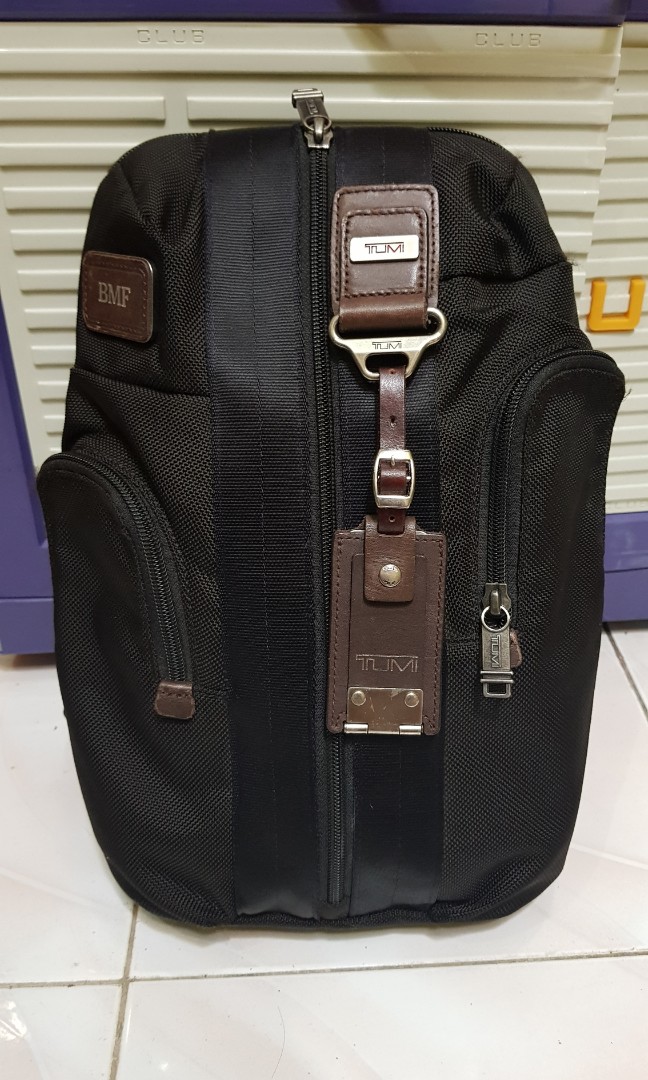Harga tas tumi saratoga original online