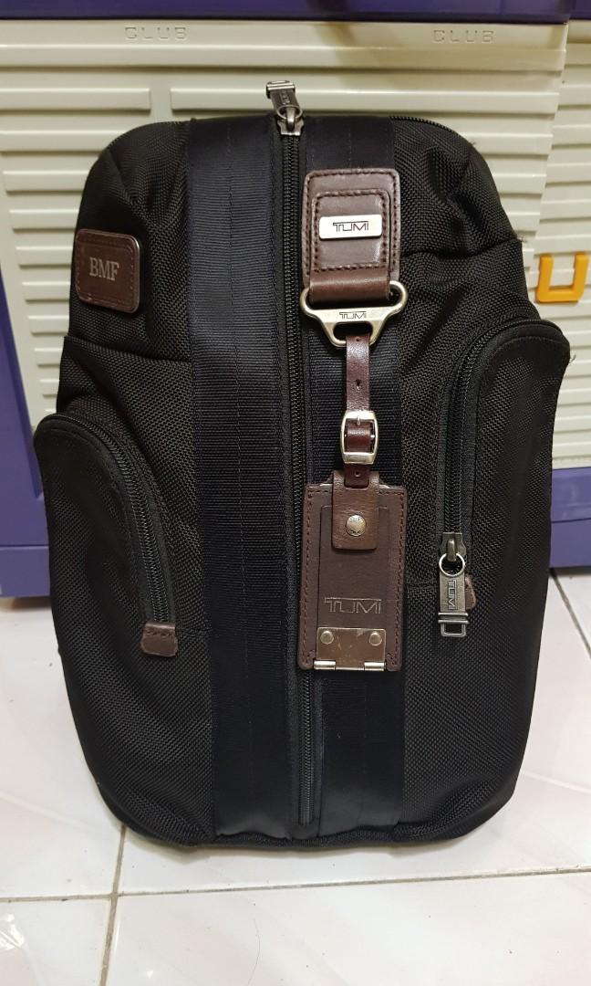 Tas tumi outlet saratoga original