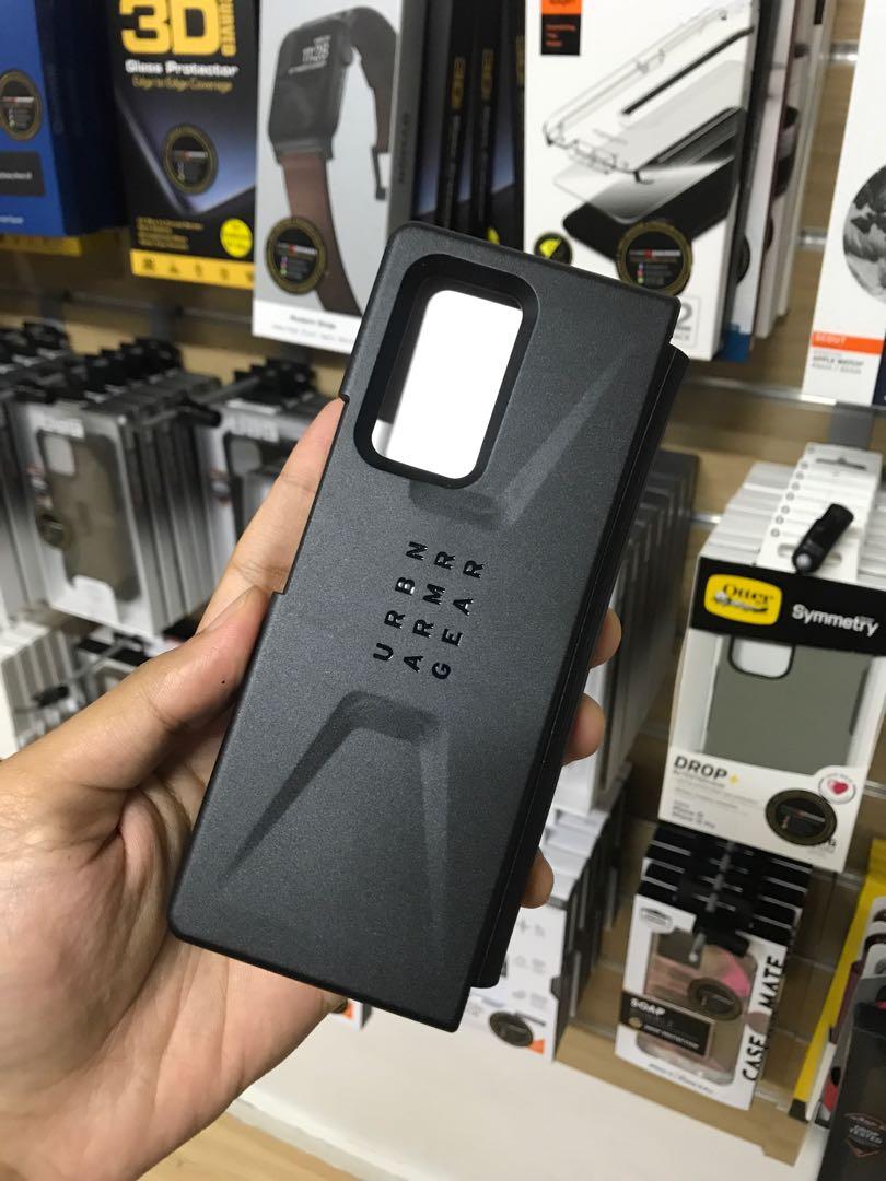 Uag fold 2 outlet