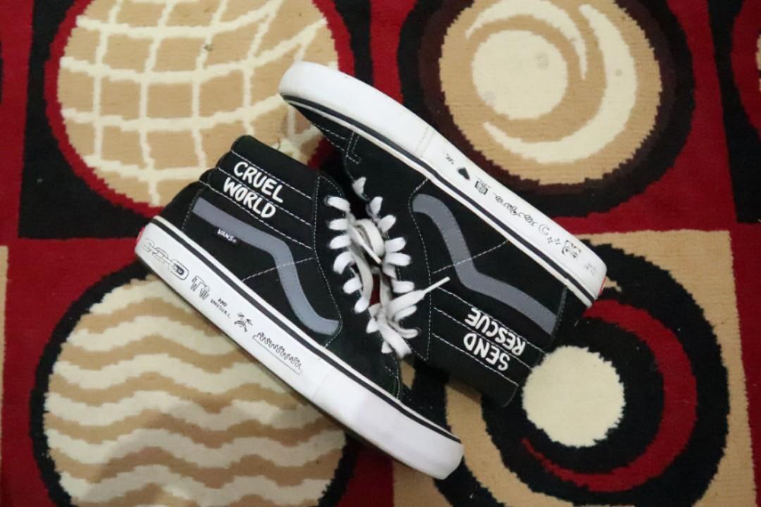 Vans x deals cult cruel world