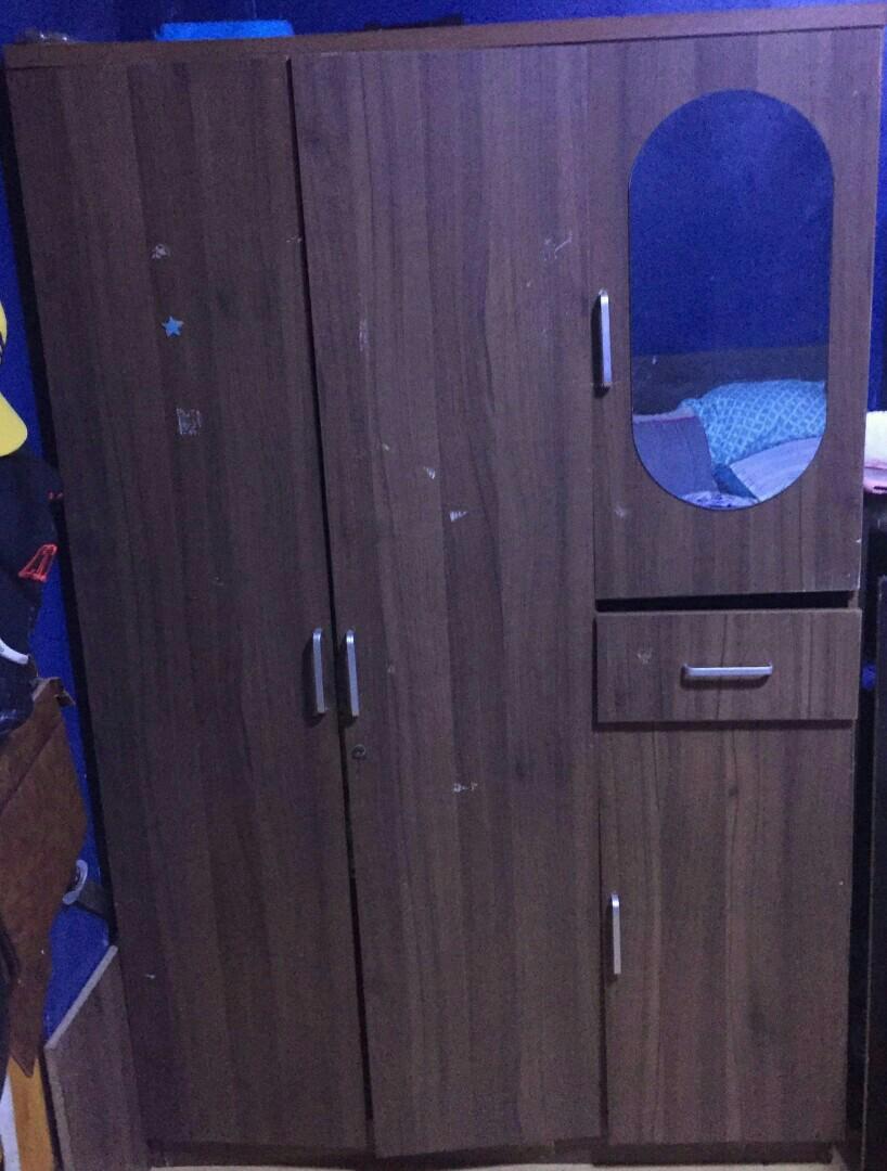 2 Used Wardrobe 4k only, Furniture & Home Living, Furniture