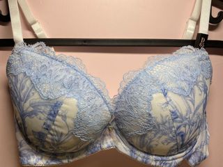（分類：）位於 。 由 peachjohn.days 提交（商品編號 1084929355，圖片 1）。簡介： 。