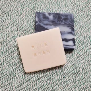 （分類：）位於 。 由 soap.lover 提交（商品編號 1084926844，圖片 1）。簡介： 。